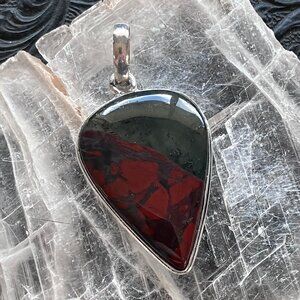 Setonite African Bloodstone Crystal Pendant Stone Jewelry